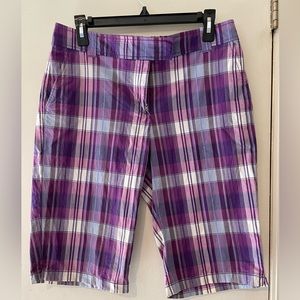 New York & Company ladies Bermuda shorts size 6